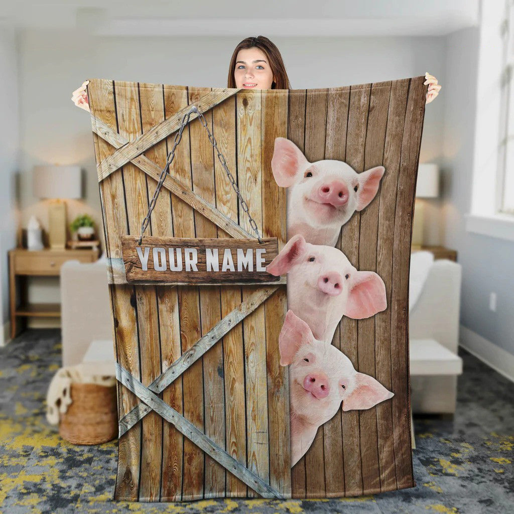 Dilypod Personalized Pig Barn Vintage Farmhouse Blanket for Bedroom, Gift for Pig Lovers