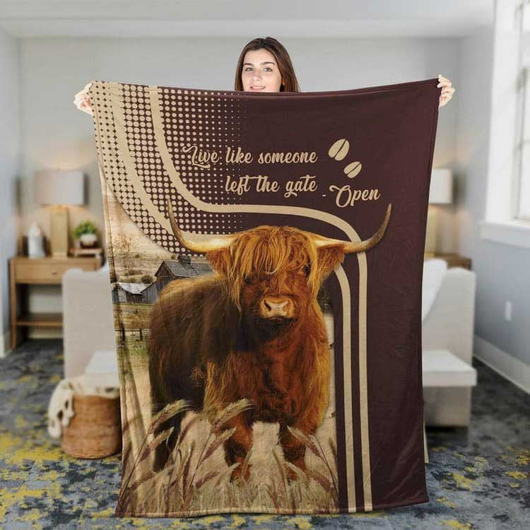 Personalized Highland Cattle In Field Farmhouse Blanket, Gift for Farmer Highland Lovers Fleece Blanket for Him