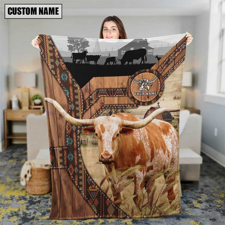 Dilypod Personalized Texas Longhorn Cattle In Field Farmhouse Blanket